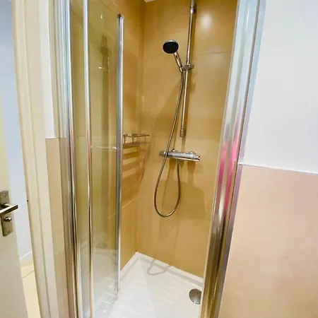 Two Bedroom In The Center Of A Few Steps From The Croisette And The Palais - 2078 Appartamento Cannes
